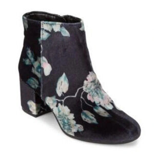 Circus velvet floral boots